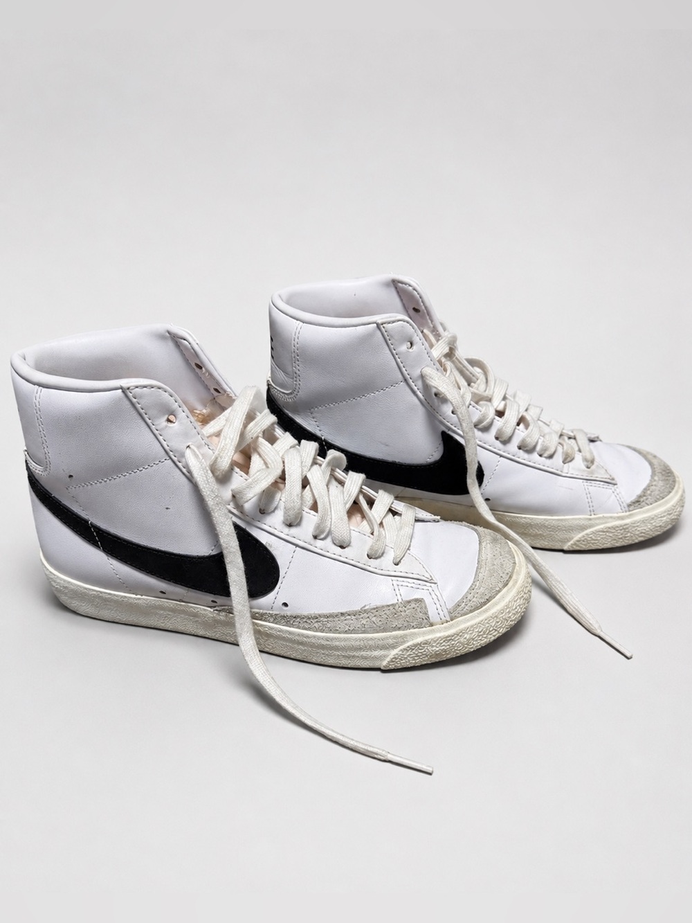 Nike Blazer Mid ’77 Vintage White/Black Sneakers